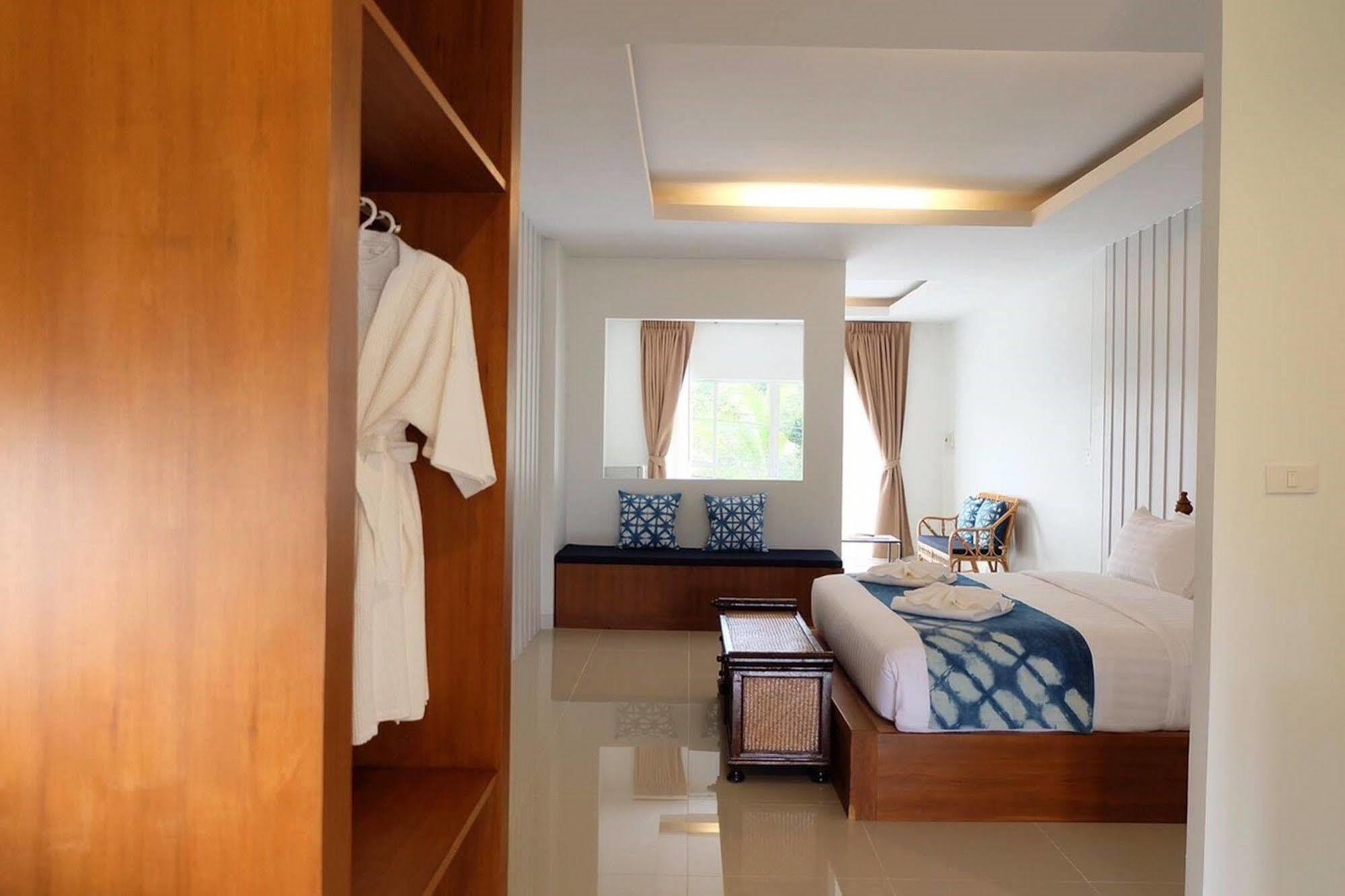Hotel Baan Iyara Nan Exterior foto